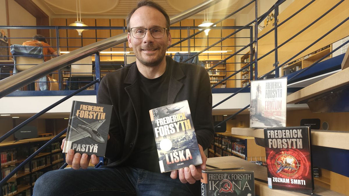 Něco od Forsytha, slyší pražské knihovny od čtenářů. Nejvíc rezervací má Den pro šakala